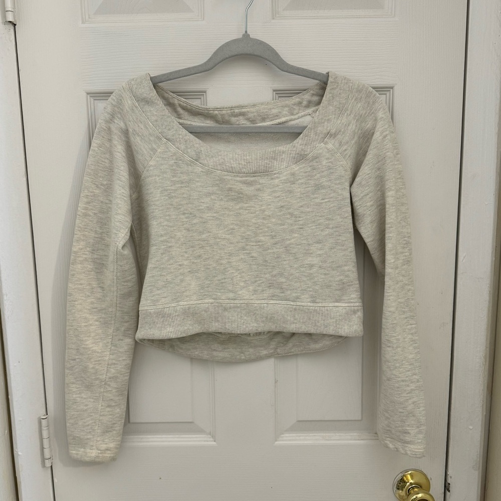 Women’s Lululemon Good Karma Cropped Long Sleeve Crewneck Heather Gray Size 4